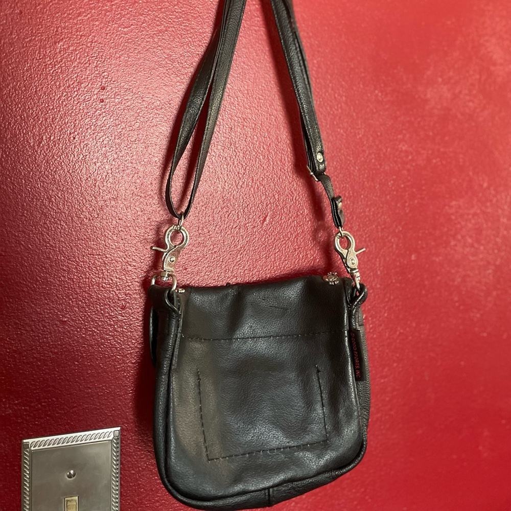 Black Purse with metal Skulls and Cross Bones